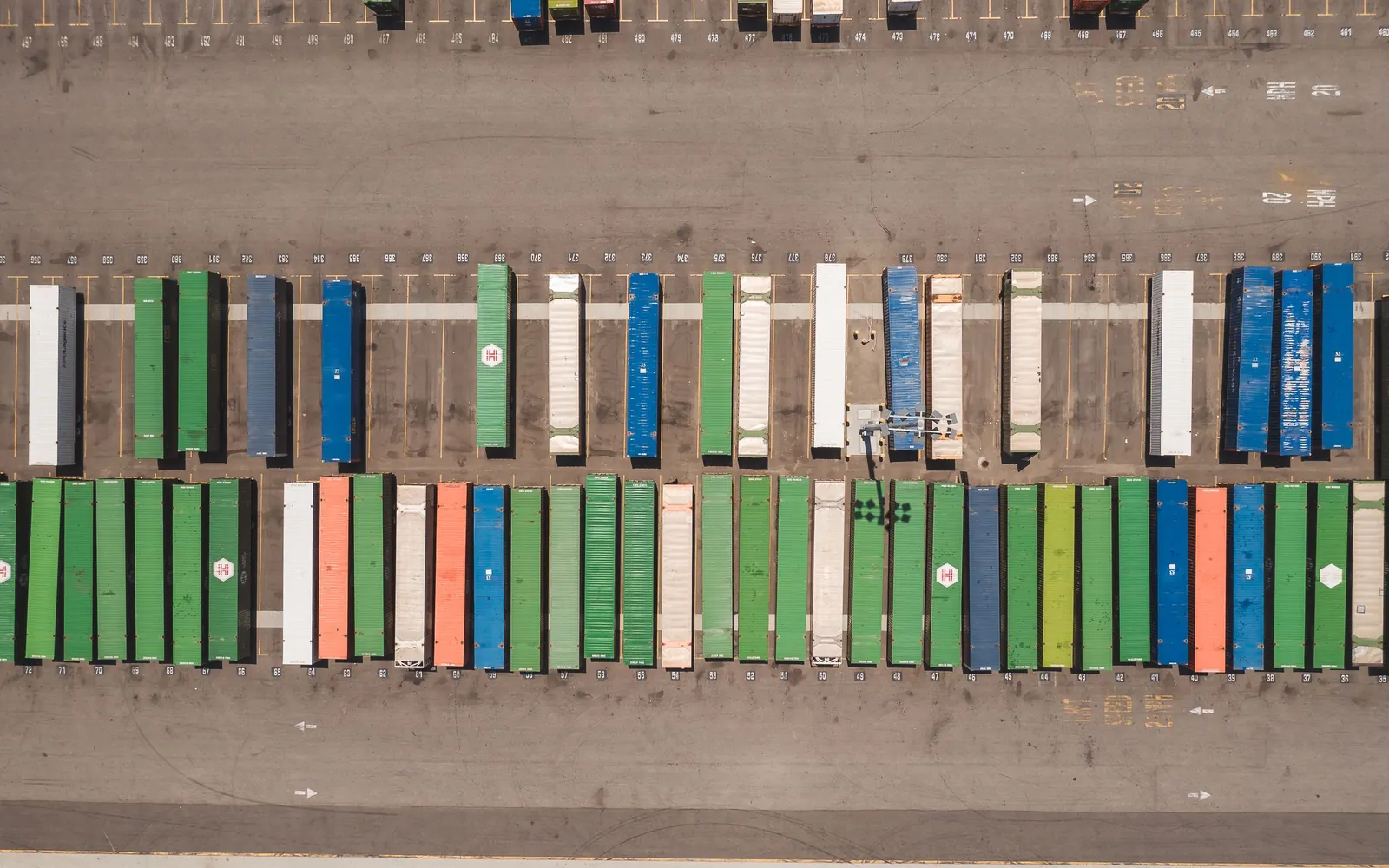 International textile shipment and logistics